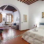 Pisa Stylish Loft In The City Center