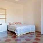 A Due Passi Dal Centro
