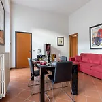 Tranquil Elegance In The Heart Of Pisa - Historic Convent Apartment