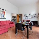 Tranquil Elegance In The Heart Of Pisa - Historic Convent Apartment
