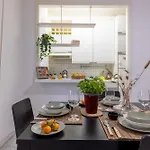 Pisa Bright And Modern Apartment X4