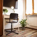 Free Parking & Wi-Fi 5 Min To Hospital Cisanello