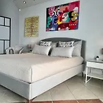 Amarin Pisa Room