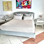 Amarin Pisa Room