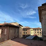 Santa Maria Suite