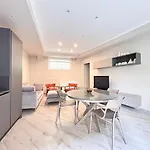 Homeby, Modern Loft Pisa