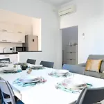 Inn Pisa Rentals 2- Starlight Central Flat