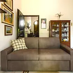 Hostly-La Casa Di Marta-Two Steps From The Tower