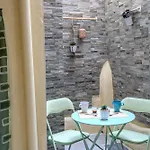Casa R&R A Due Passi Dalla Torre