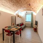 Casa R&R A Due Passi Dalla Torre
