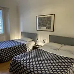 Frescos House
