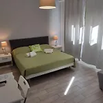 Guest House Web Room