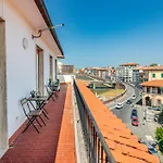 Attico Terrazza Vista Panoramica Lungarni Pisani