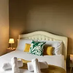 Aweshome Lungarno Bellavista Penthouse