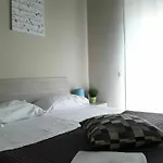 48 Airport Budget Rooms