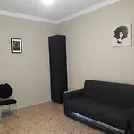 48 Airport Budget Rooms