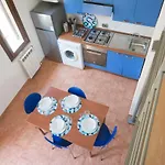 Altido Spacious Apt For 4 In Residential Area With Free Parking