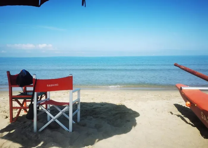 Appartamento In Villa A Tirrenia, Eleganza E Comfort A Pochi Passi Dal Mare