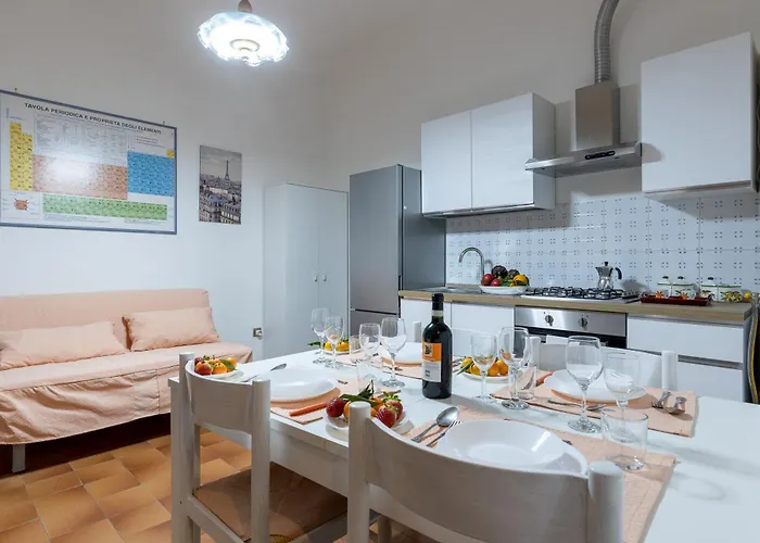 Pisa Comfortable Apartment X4