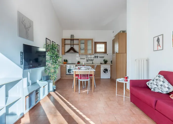 Four Shades Of Pisa Apartments