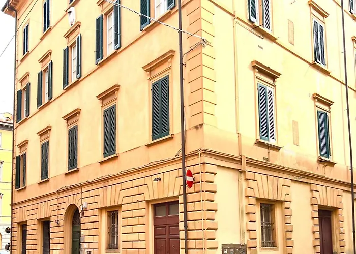 Cavour 3 - Monolocale Luminoso A Due Passi Dalla Torre
