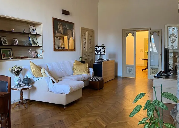 L\'Antica Casa Sui Lungarni Di Pisa
