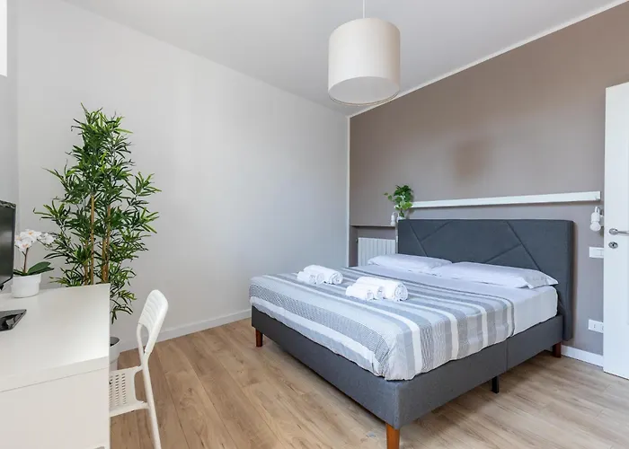 Pisa Station & Airport Modern Apartment