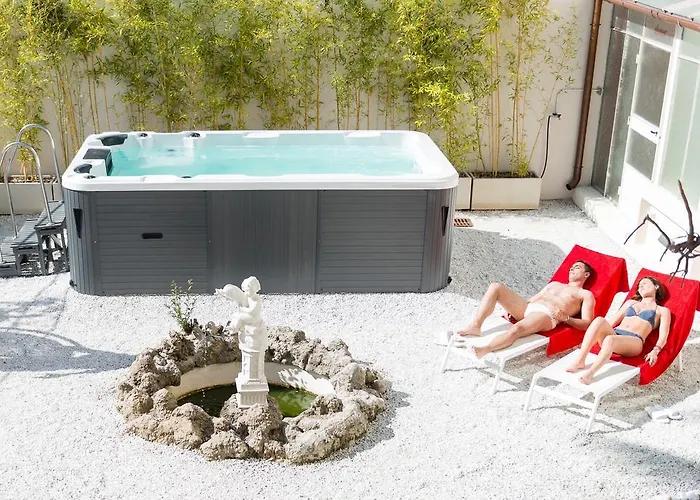 Rosso Di Sera Tuscany - Adults Only