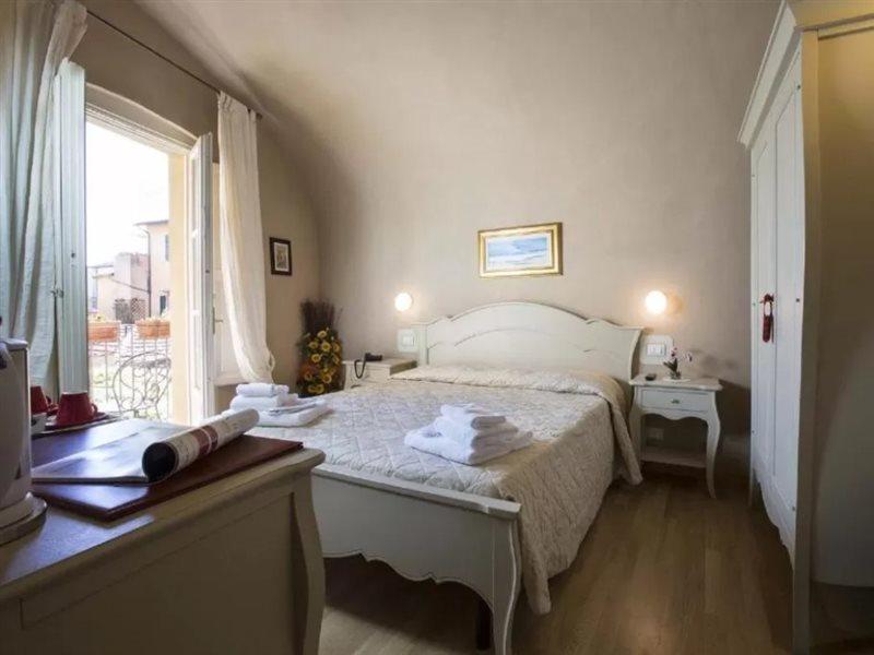 Residenza D'epoca Relais I Miracoli 2*