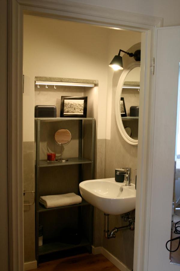 Apartment Frescos House *
