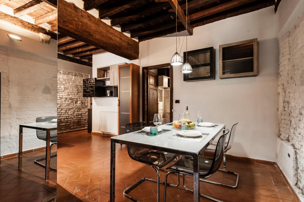 Apartment Hostly - Garden House Near The Tower - Historical House With Private Garden *