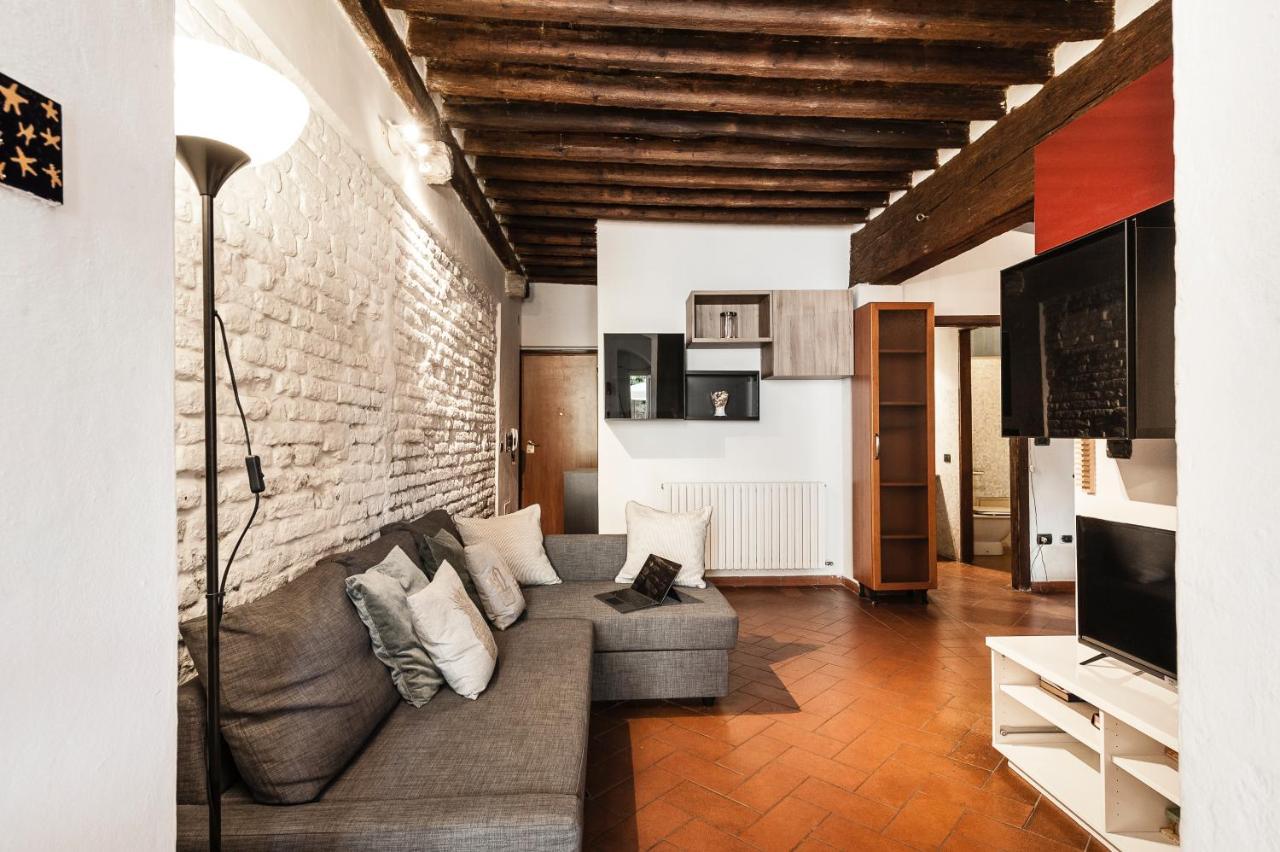 Hostly - Garden House Near The Tower - Historical House With Private Garden *
