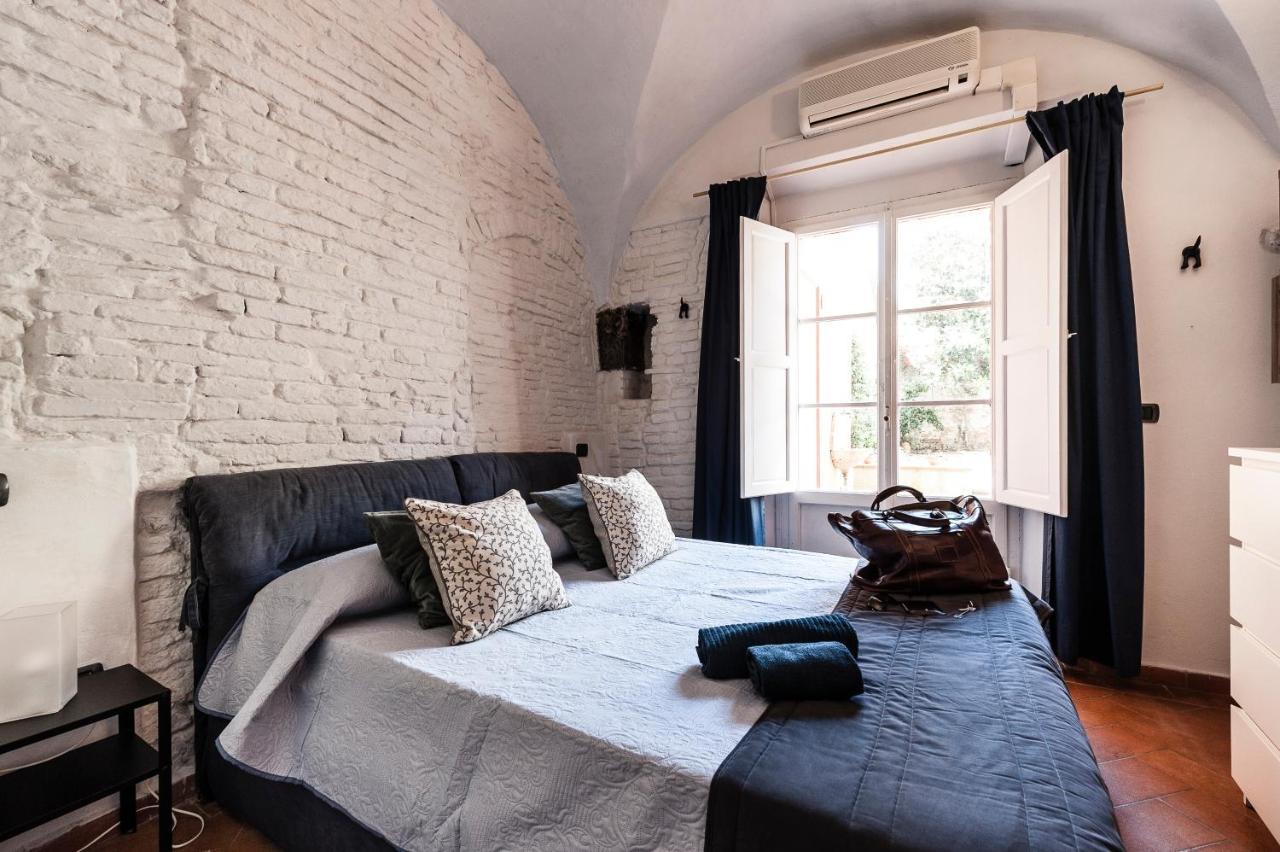 Hostly - Garden House Near The Tower - Historical House With Private Garden *