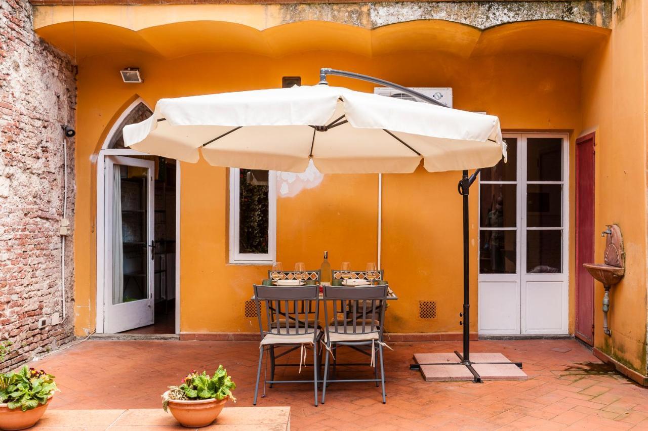 Hostly - Garden House Near The Tower - Historical House With Private Garden Apartment *