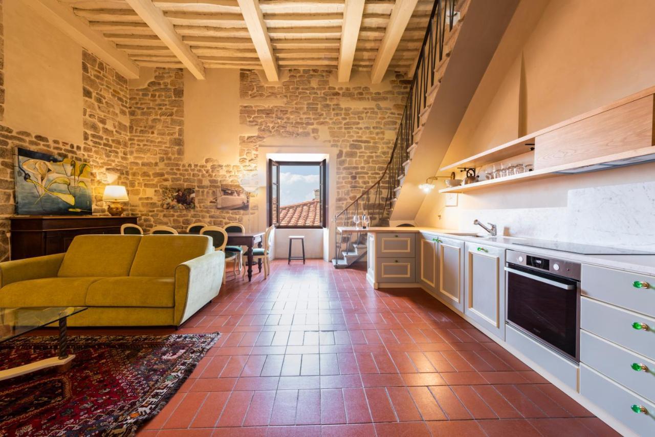 Apartment Nella Torre Del Poschi Penthouse With Roof Terrace