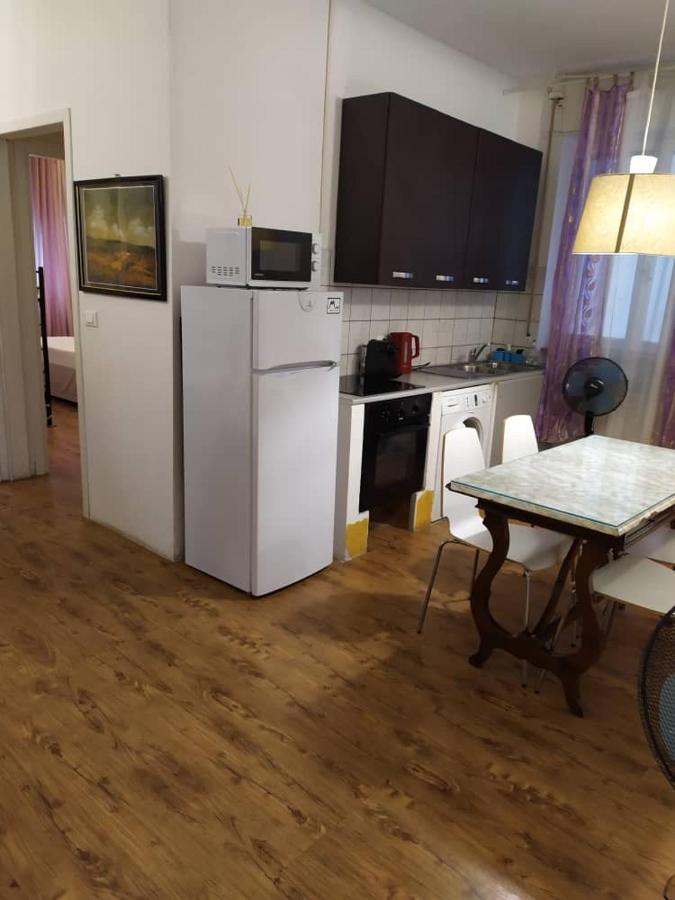 Camera Grande Rosa Privatunterkunft Pisa