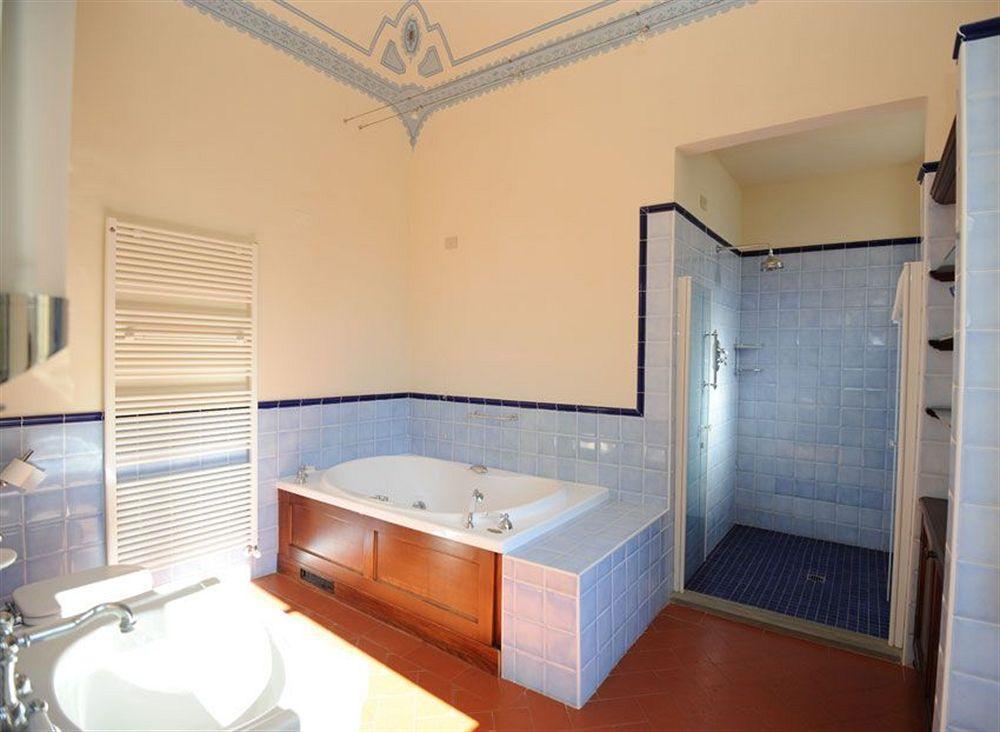 Resort Granaio Borgo Di Colleoli 3*
