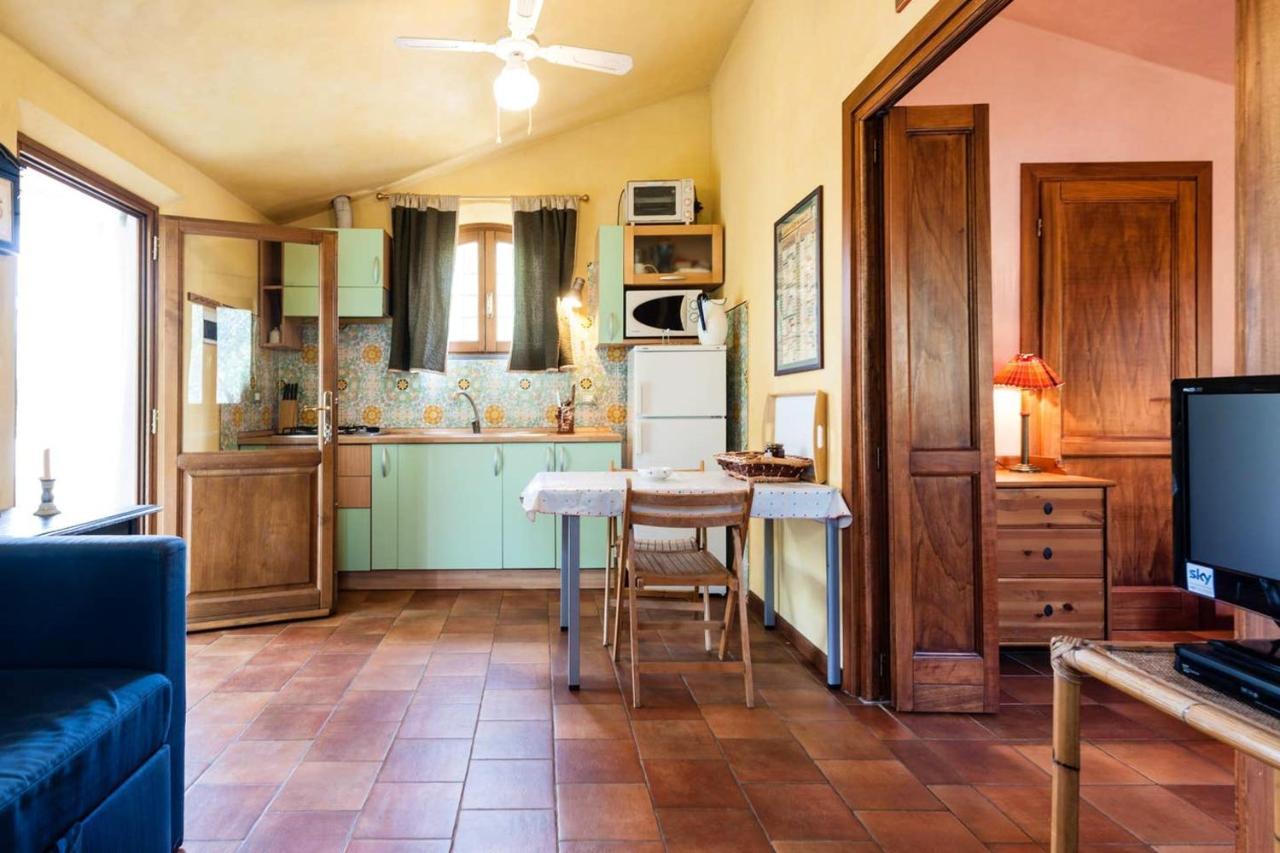 Villa Charming In With Terrace And Shared Pool. Pisa