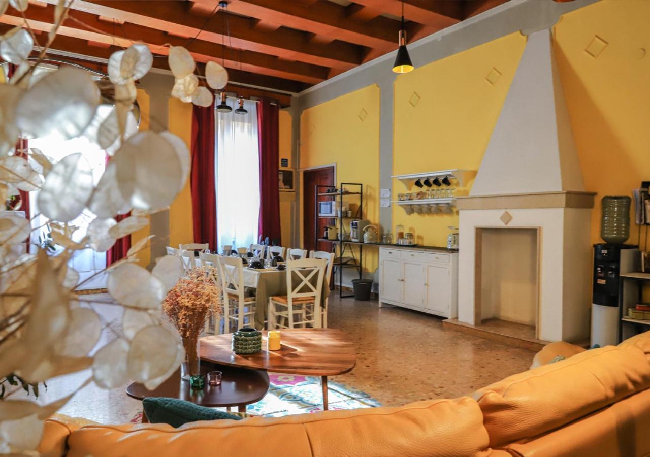 Bed & Breakfast Retro