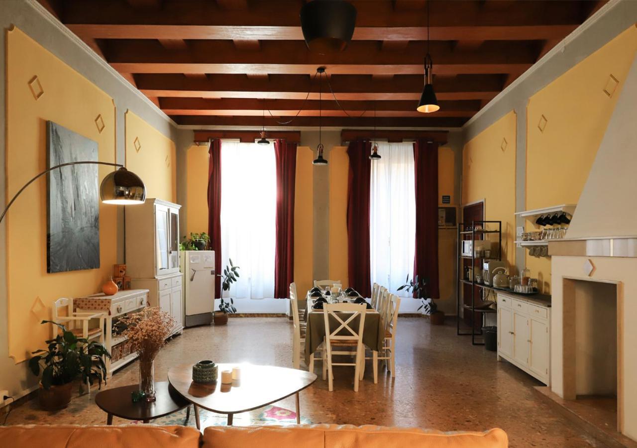 Retro Bed & Breakfast Pisa