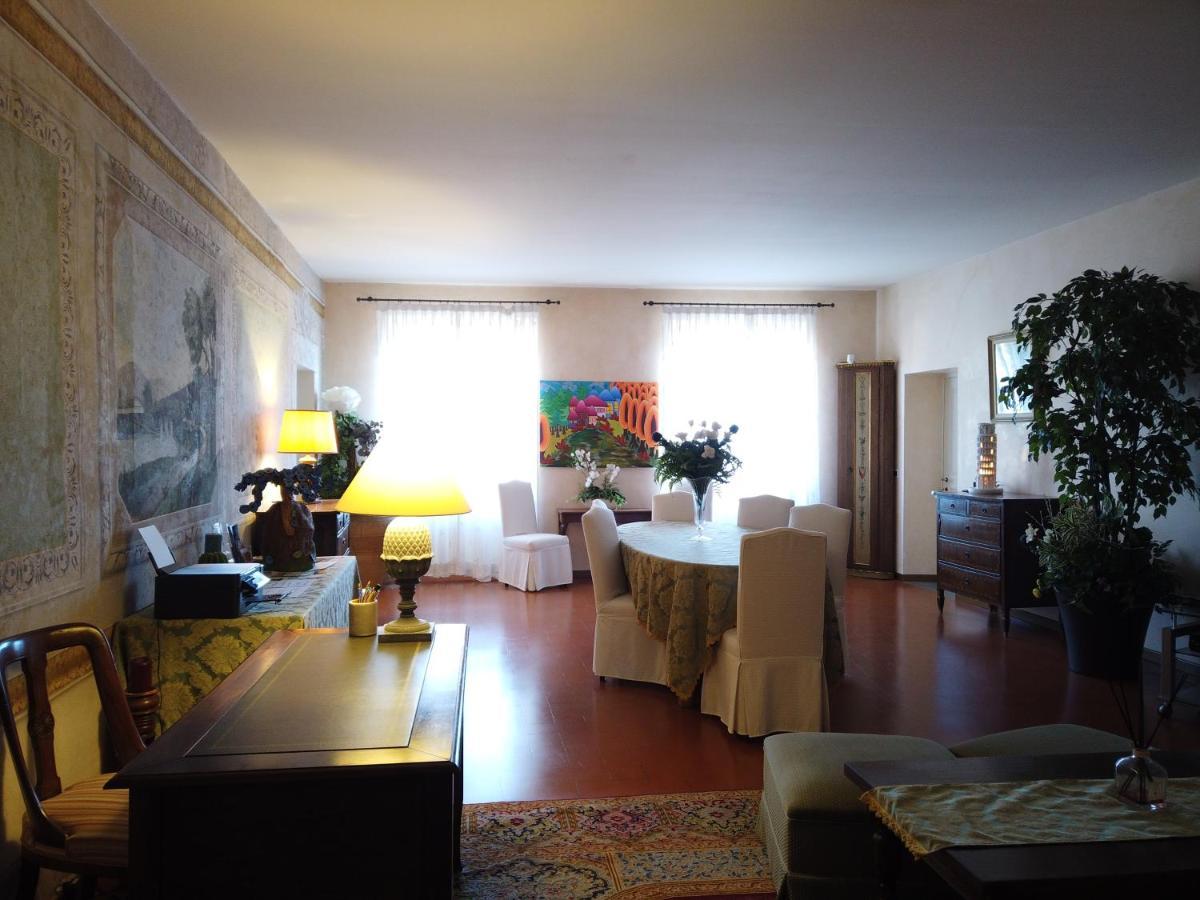Bed & Breakfast Attico Sulla Torre 2*