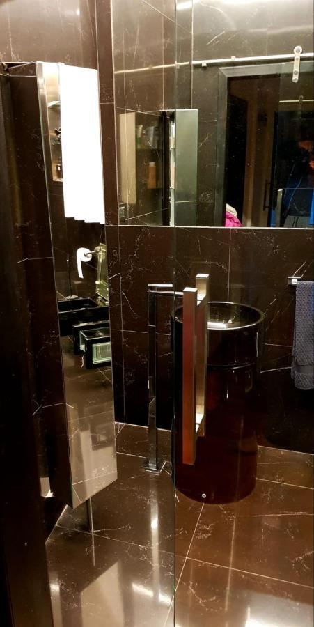 Căn hộ La Casa Con Piscina Riscaldata Interna Anna Luxury Garden