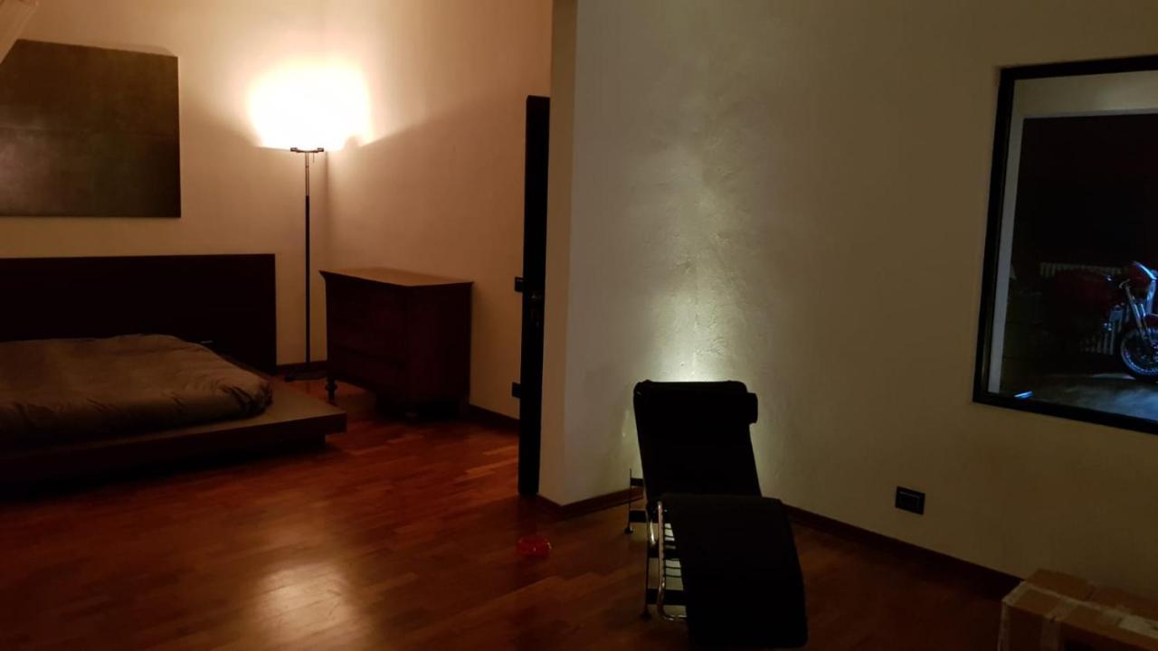 La Casa Con Piscina Riscaldata Interna Anna Luxury Garden