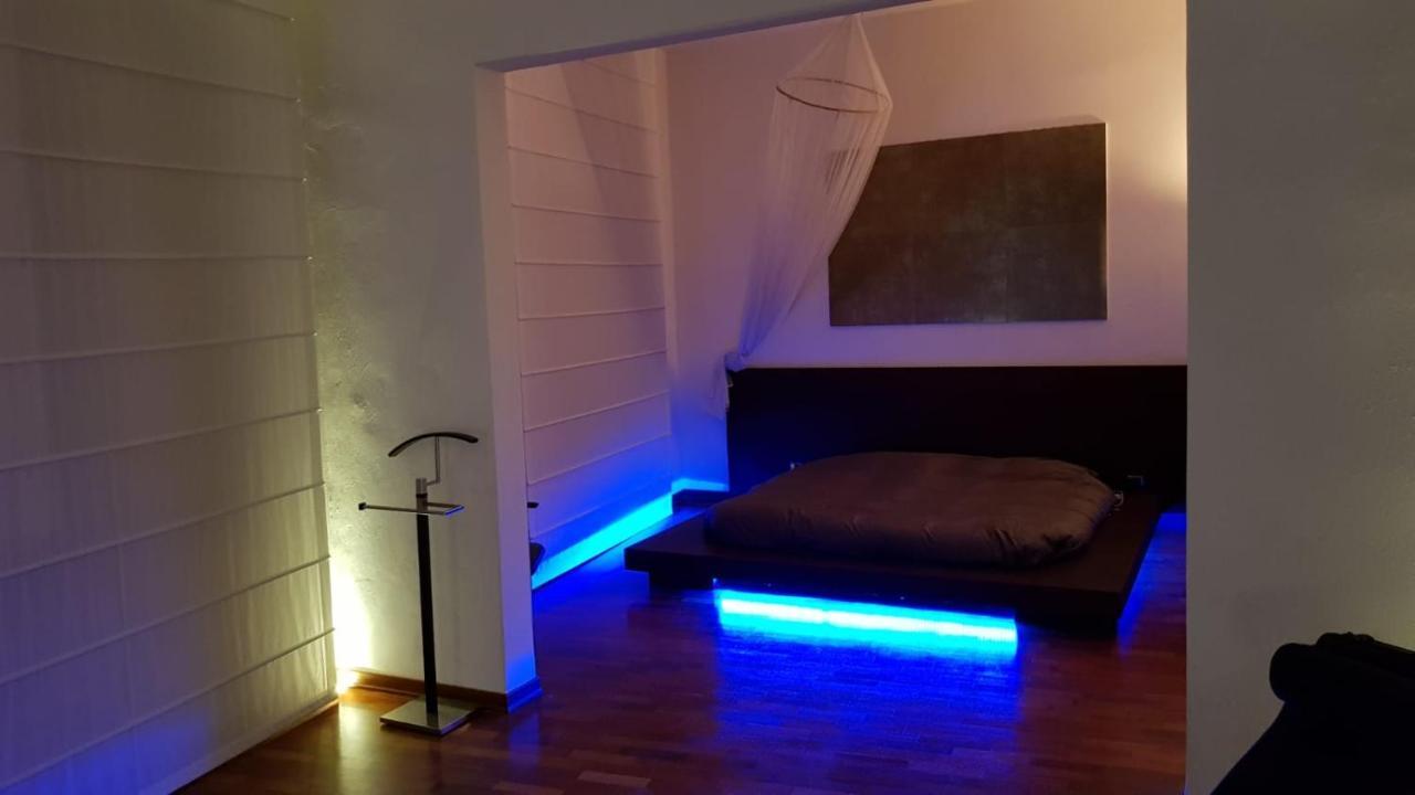 La Casa Con Piscina Riscaldata Interna Anna Luxury Garden Pisa