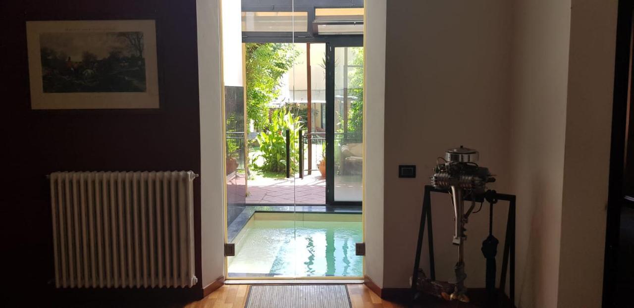 Căn hộ La Casa Con Piscina Riscaldata Interna Anna Luxury Garden