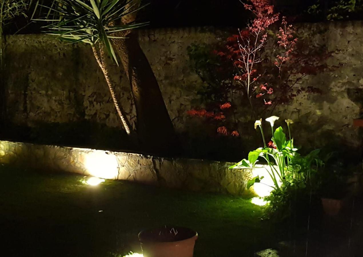 Căn hộ La Casa Con Piscina Riscaldata Interna Anna Luxury Garden Pisa