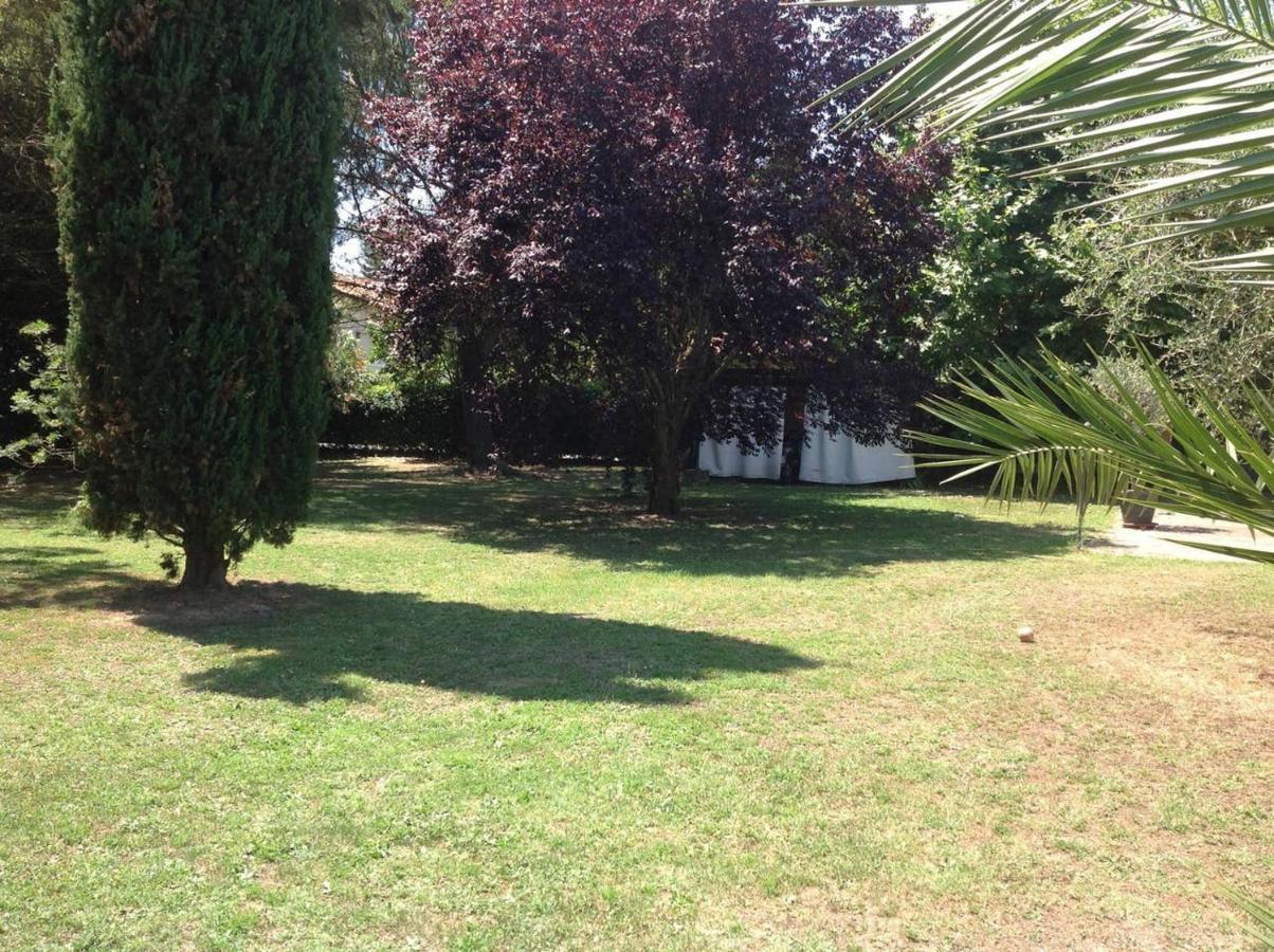 Charming In With Terrace And Shared Pool. *