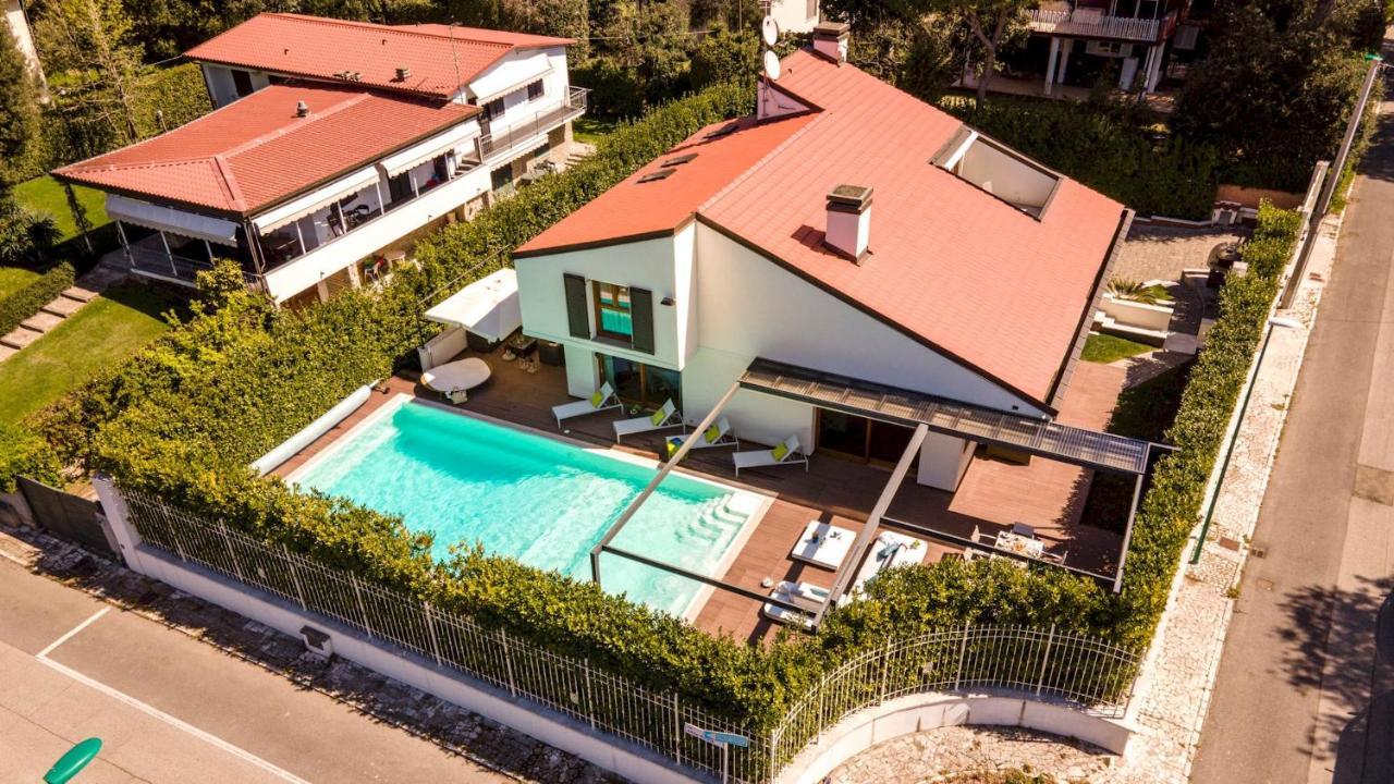 Amace 8, Emma Villas Pisa