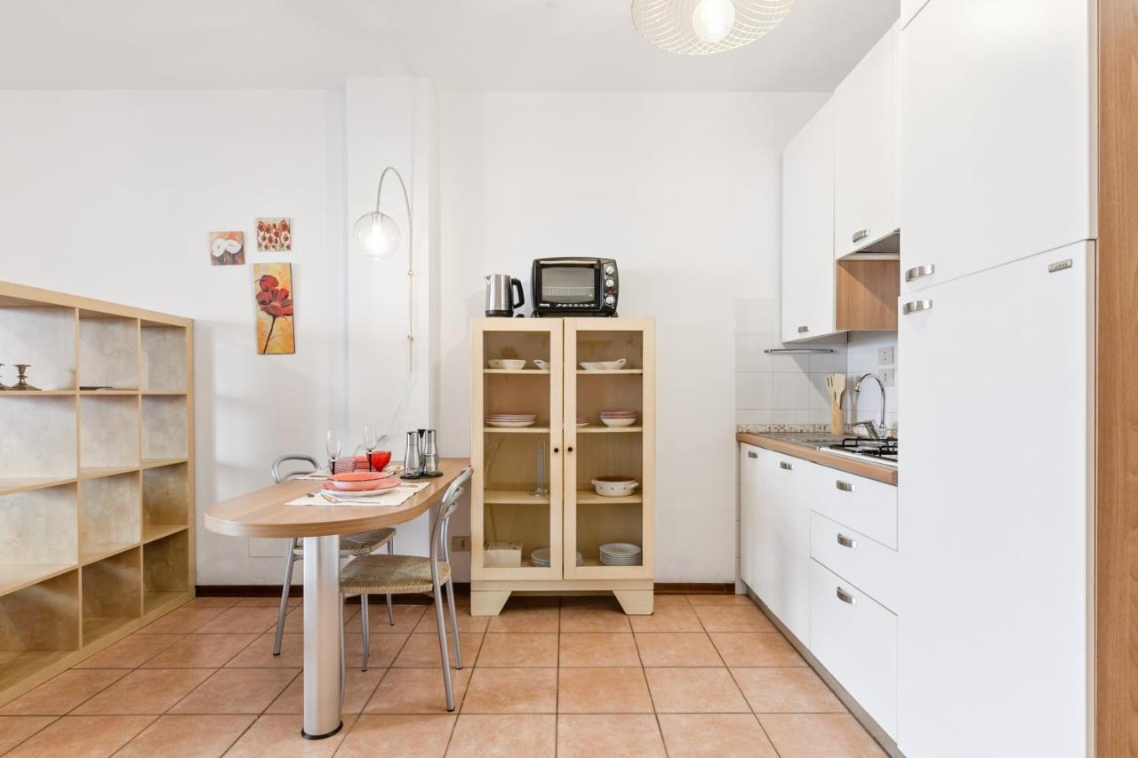 Apartment Pisa Airport & Station Cozy Flat - Private Parking