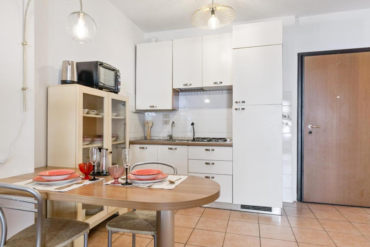 Pisa Airport & Station Cozy Flat - Private Parking Apartment *